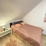 Fiona3 Centrum700m Parking Bezplatny Monitorowany Salon Tv Sypialnia Tv Lazienka Kuchnia Rekuperacja كارباش