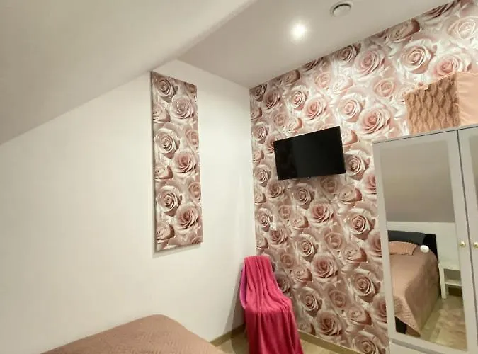 Fiona3 Centrum700m Parking Bezplatny Monitorowany Salon Tv Sypialnia Tv Lazienka Kuchnia Rekuperacja Karpacz