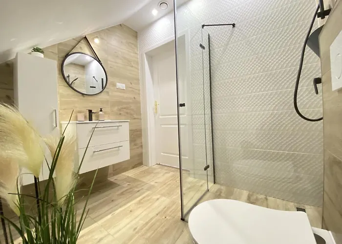 Fiona3 Centrum700m Parking Bezplatny Monitorowany Salon Tv Sypialnia Tv Lazienka Kuchnia Rekuperacja Appartement